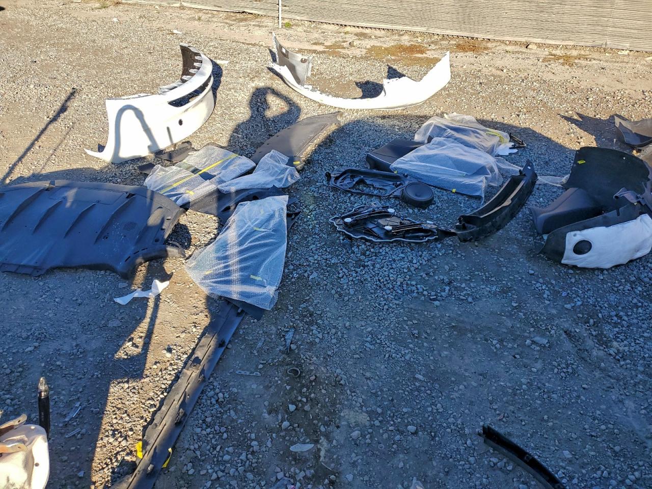 2024 Tesla Model 3 VIN: 5YJ3E1EA5RF831367 Lot: 93401645