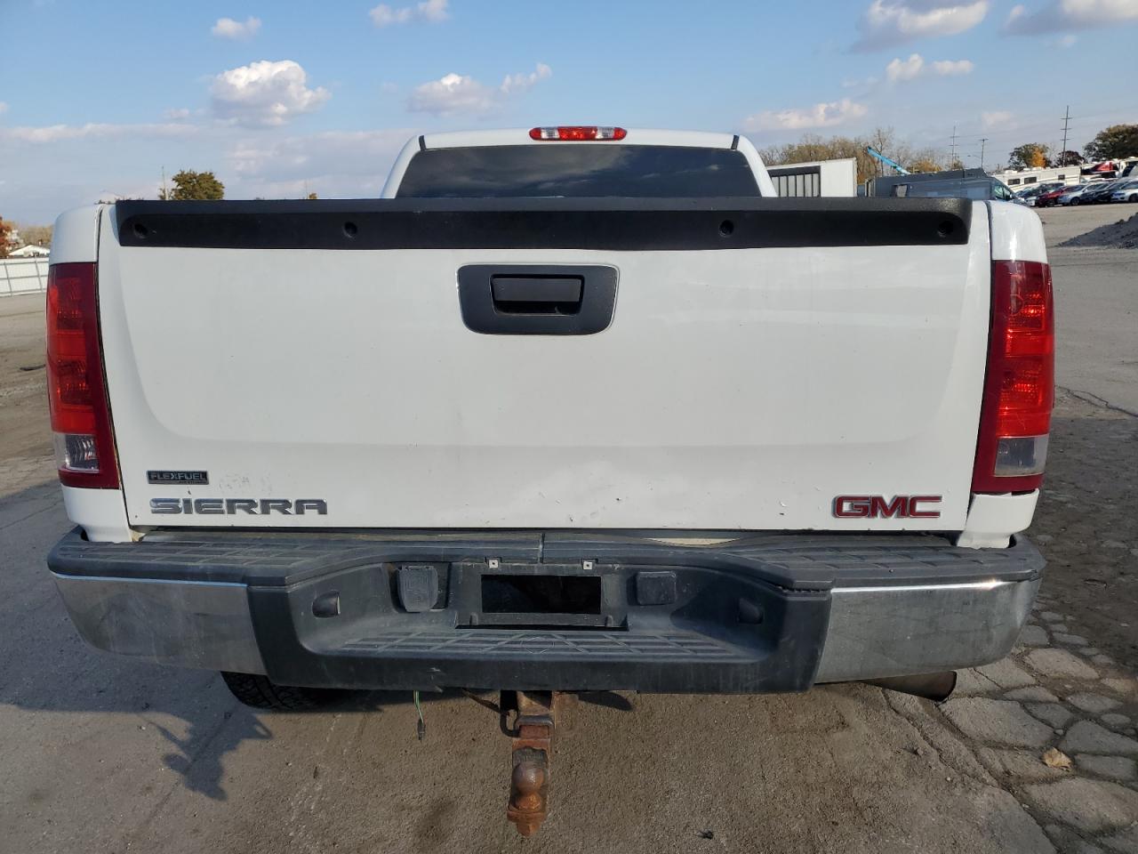 2011 GMC Sierra K1500 Sl VIN: 1GTR2UEAXBZ380926 Lot: 90017535