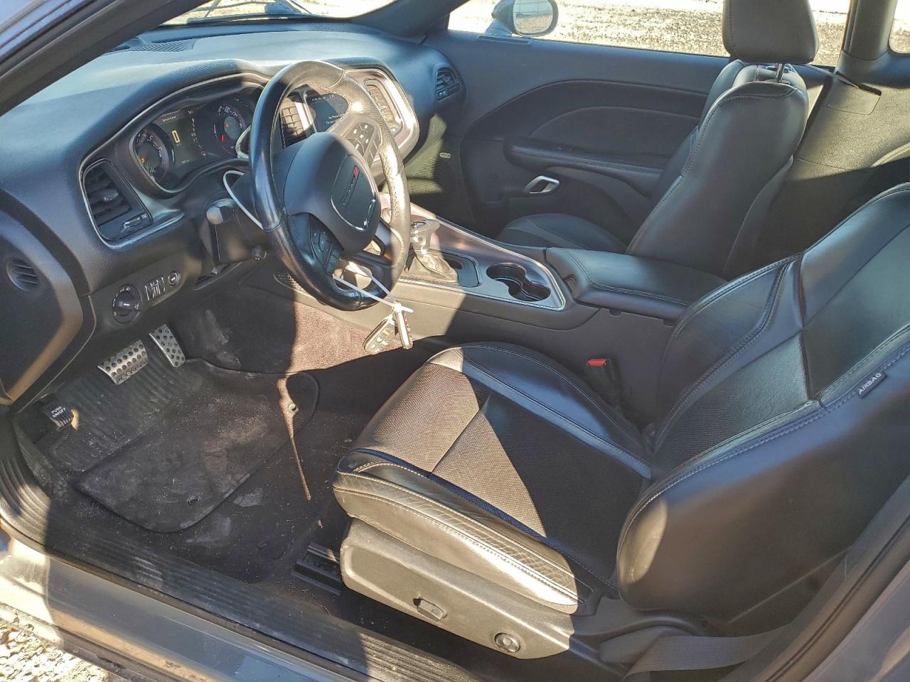 2018 Dodge Challenger Sxt VIN: 2C3CDZAG8JH252436 Lot: 93939405