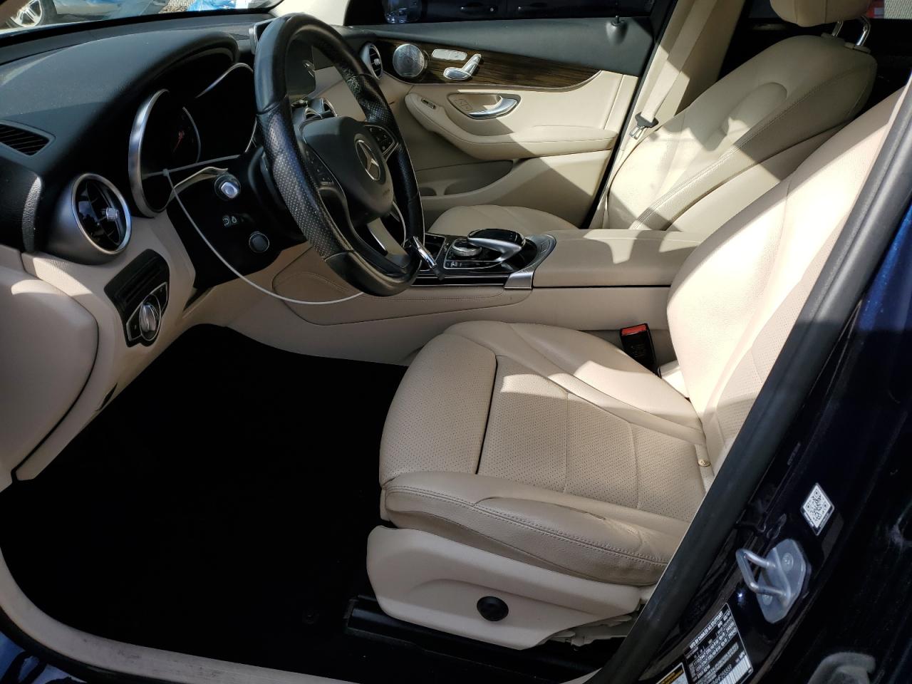 2017 Mercedes-Benz Glc 300 4Matic VIN: WDC0G4KB4HF255559 Lot: 92082505