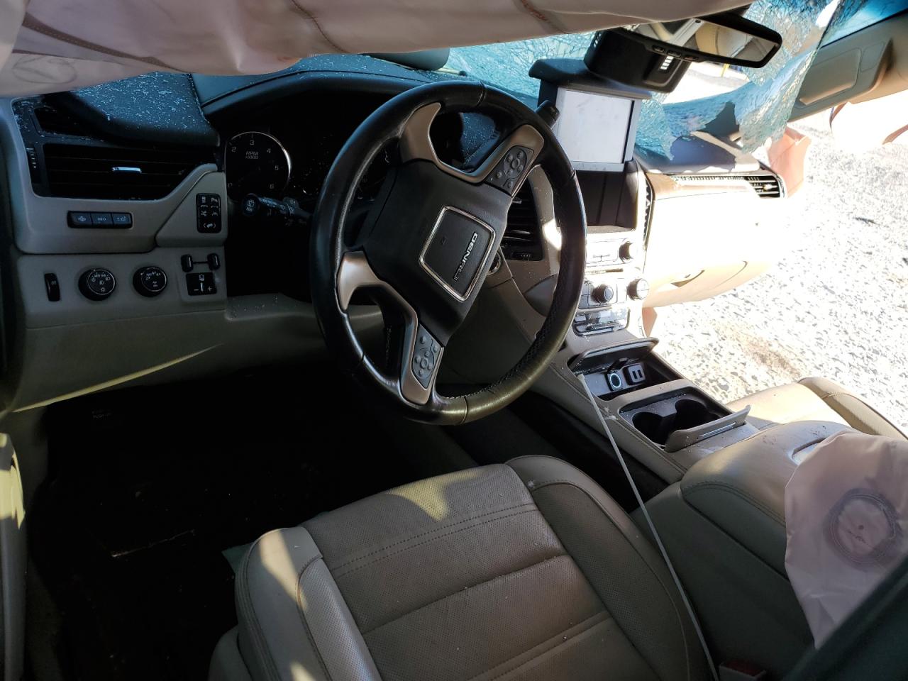 2019 GMC Yukon Xl Denali VIN: 1GKS2HKJ8KR210825 Lot: 91940995