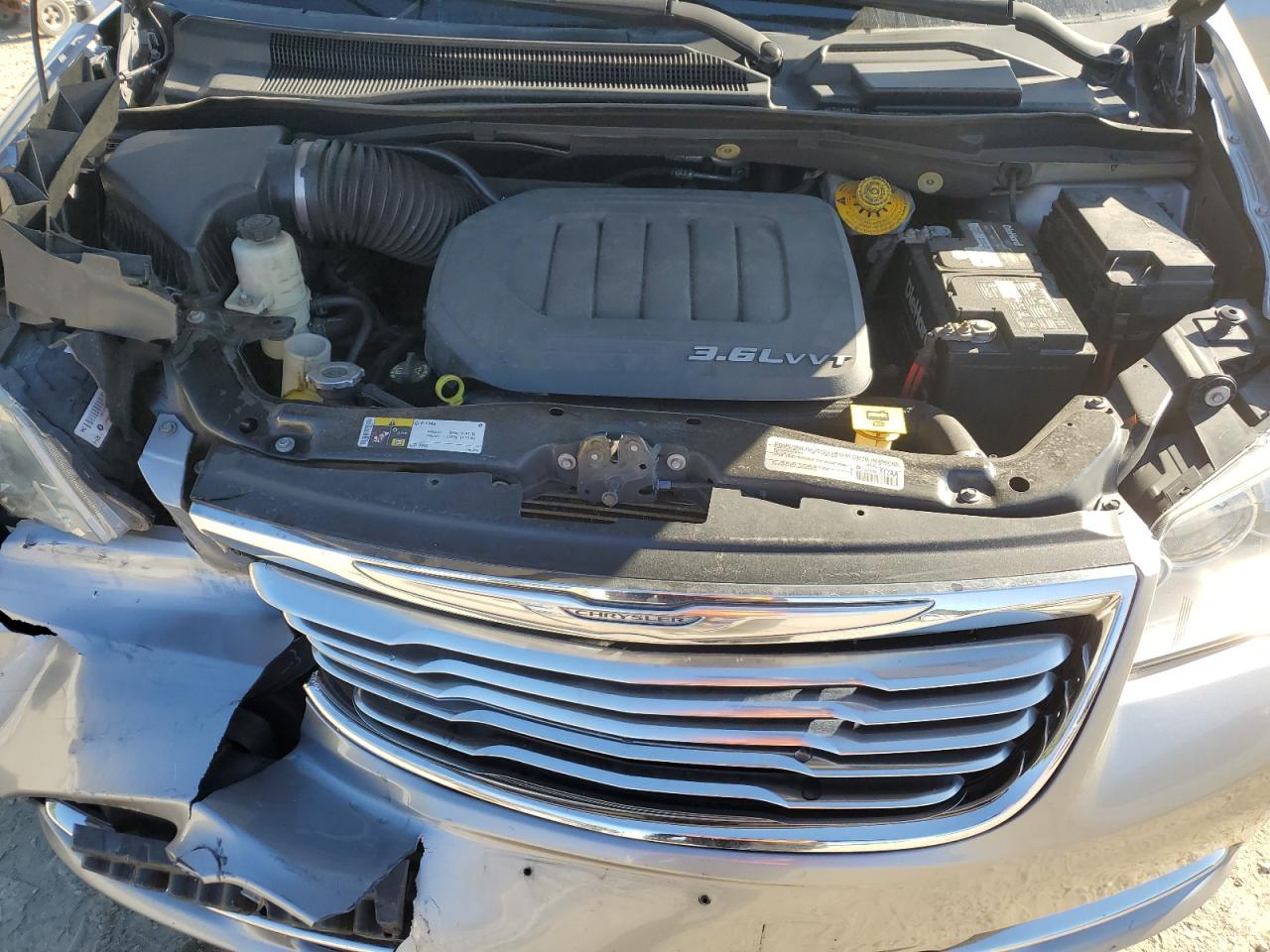 2015 Chrysler Town & Country Touring VIN: 2C4RC1BG3FR608639 Lot: 93205255