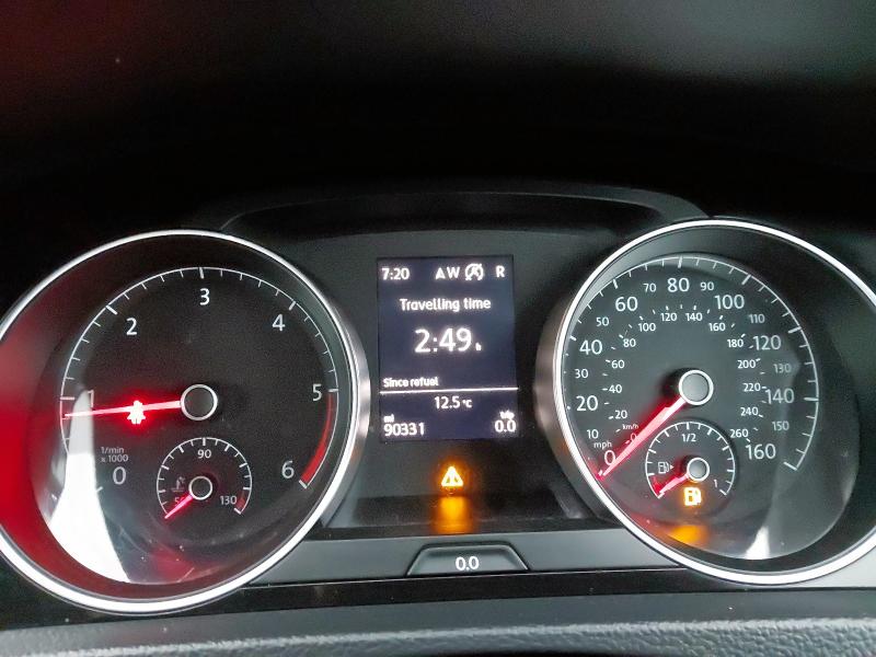 2017 VOLKSWAGEN GOLF 2.0 TDI R-LINE 5DR DSG