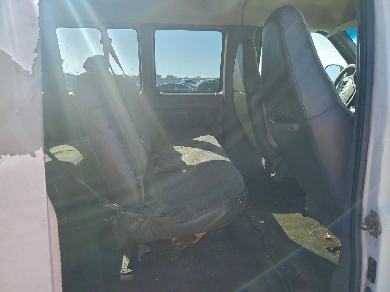 2008 Chevrolet Express G3500 VIN: 1GAHG39K081179708 Lot: 90321005