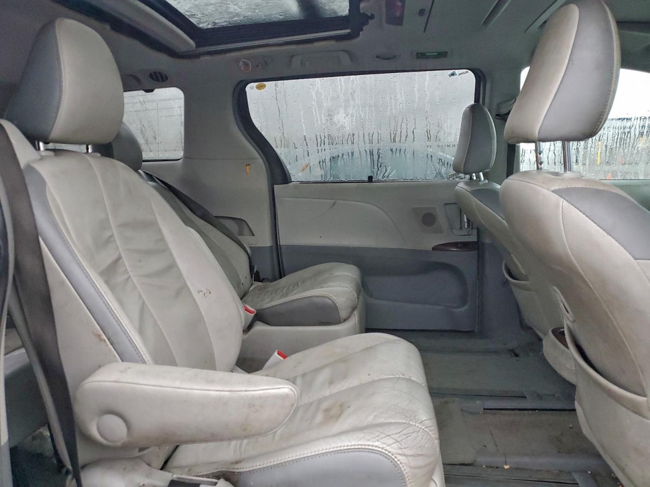 2013 Toyota Sienna Xle VIN: 5TDDK3DC6DS065925 Lot: 93751035