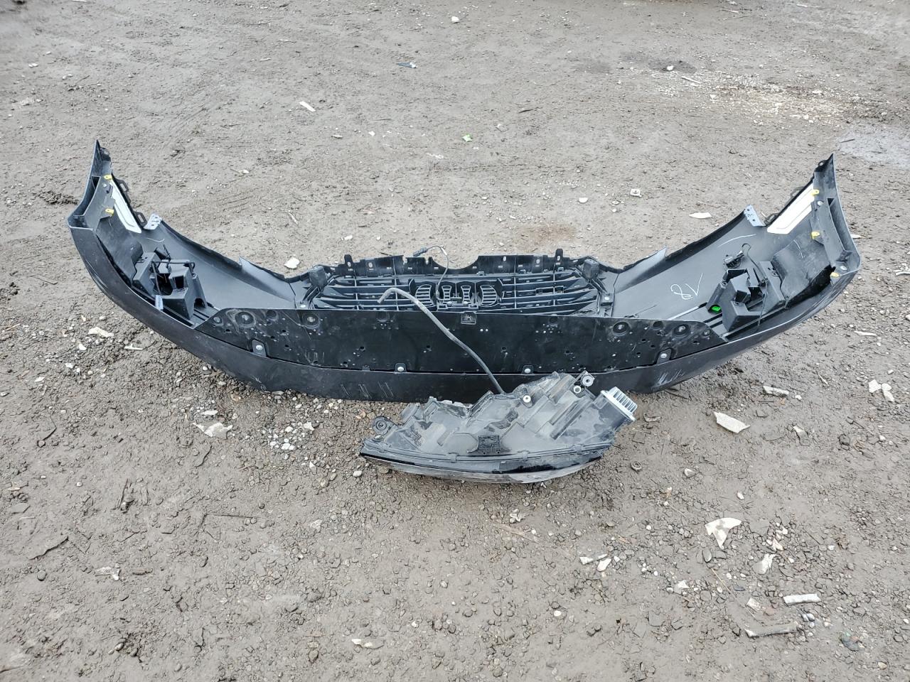 2017 Audi A4 Prestige VIN: WAUFNAF44HN045255 Lot: 91270395