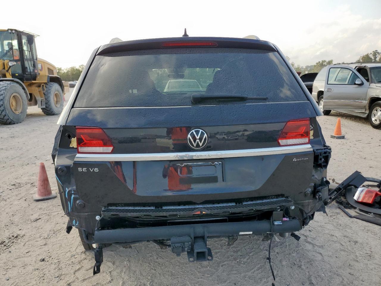 2023 Volkswagen Atlas Se VIN: 1V2HR2CA3PC542824 Lot: 92921635