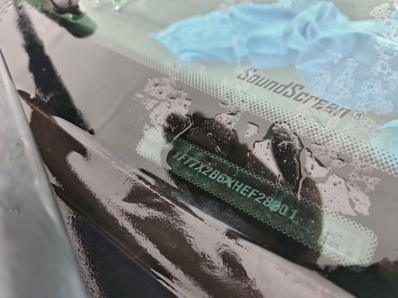 2017 Ford F250 Super Duty VIN: 1FT7X2B6XHEF28201 Lot: 94265205