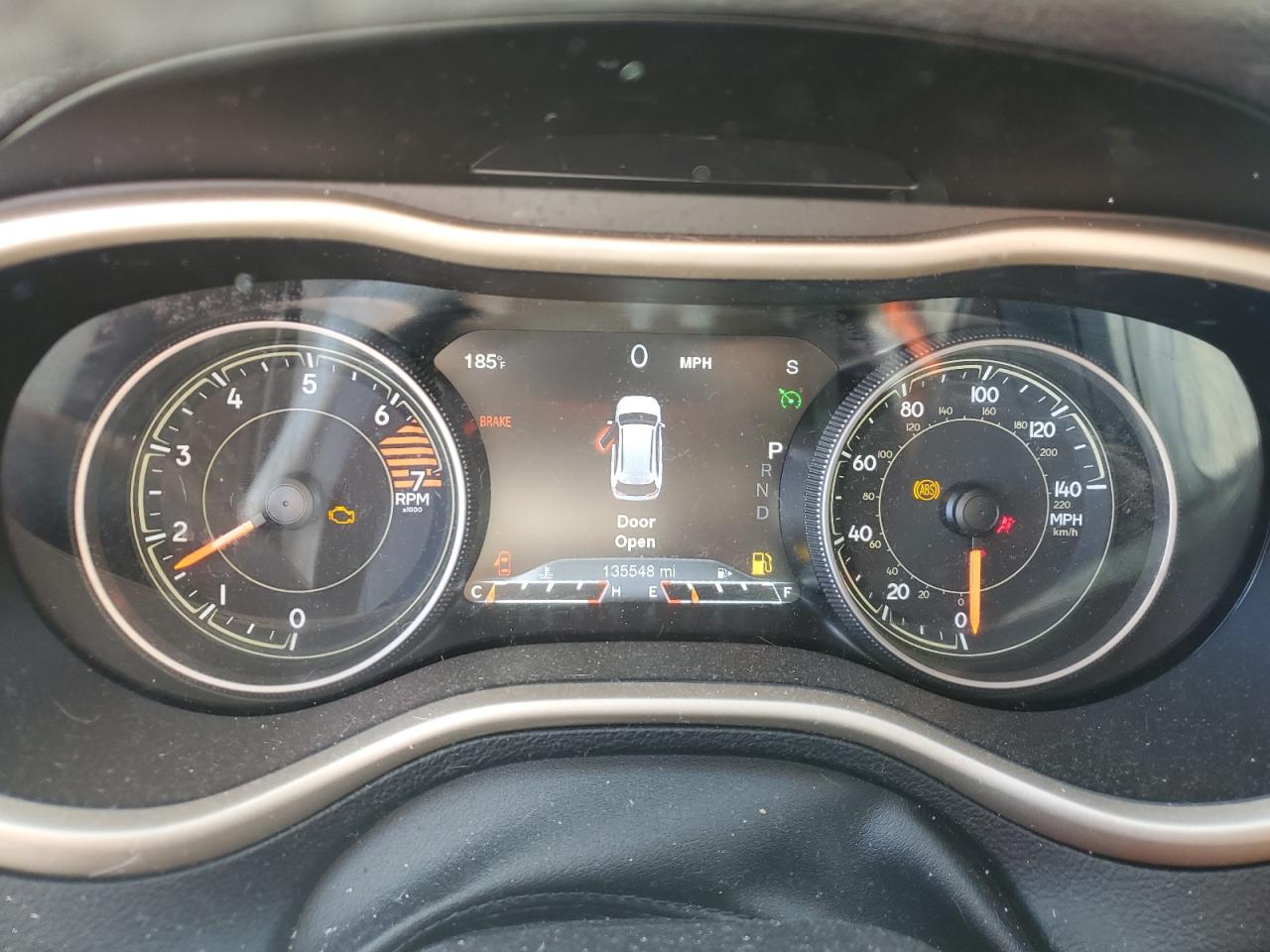 2018 Jeep Cherokee Limited VIN: 1C4PJLDB2JD553770 Lot: 92370275