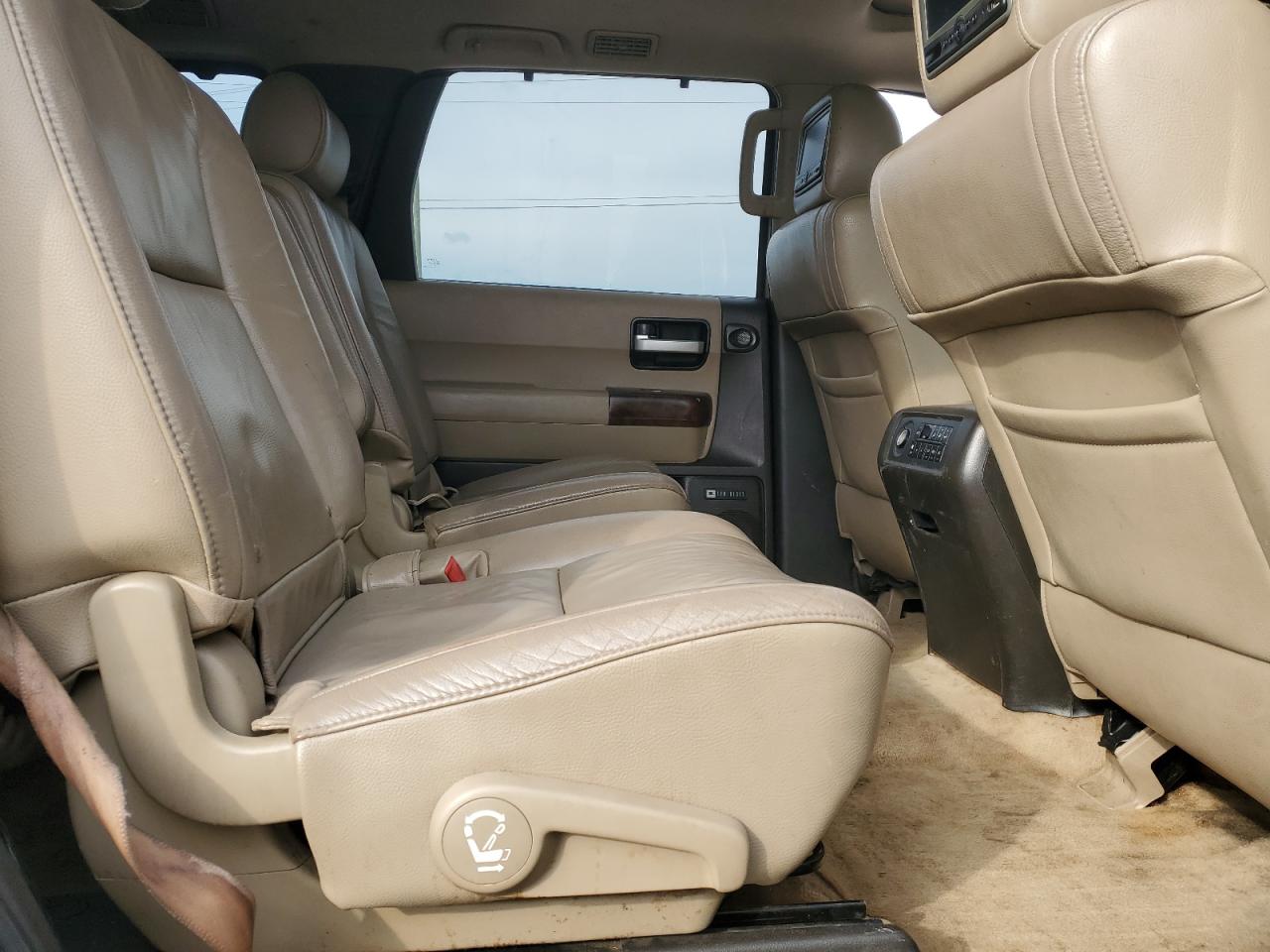 2008 Toyota Sequoia Limited VIN: 5TDZY68A48S008997 Lot: 93231815