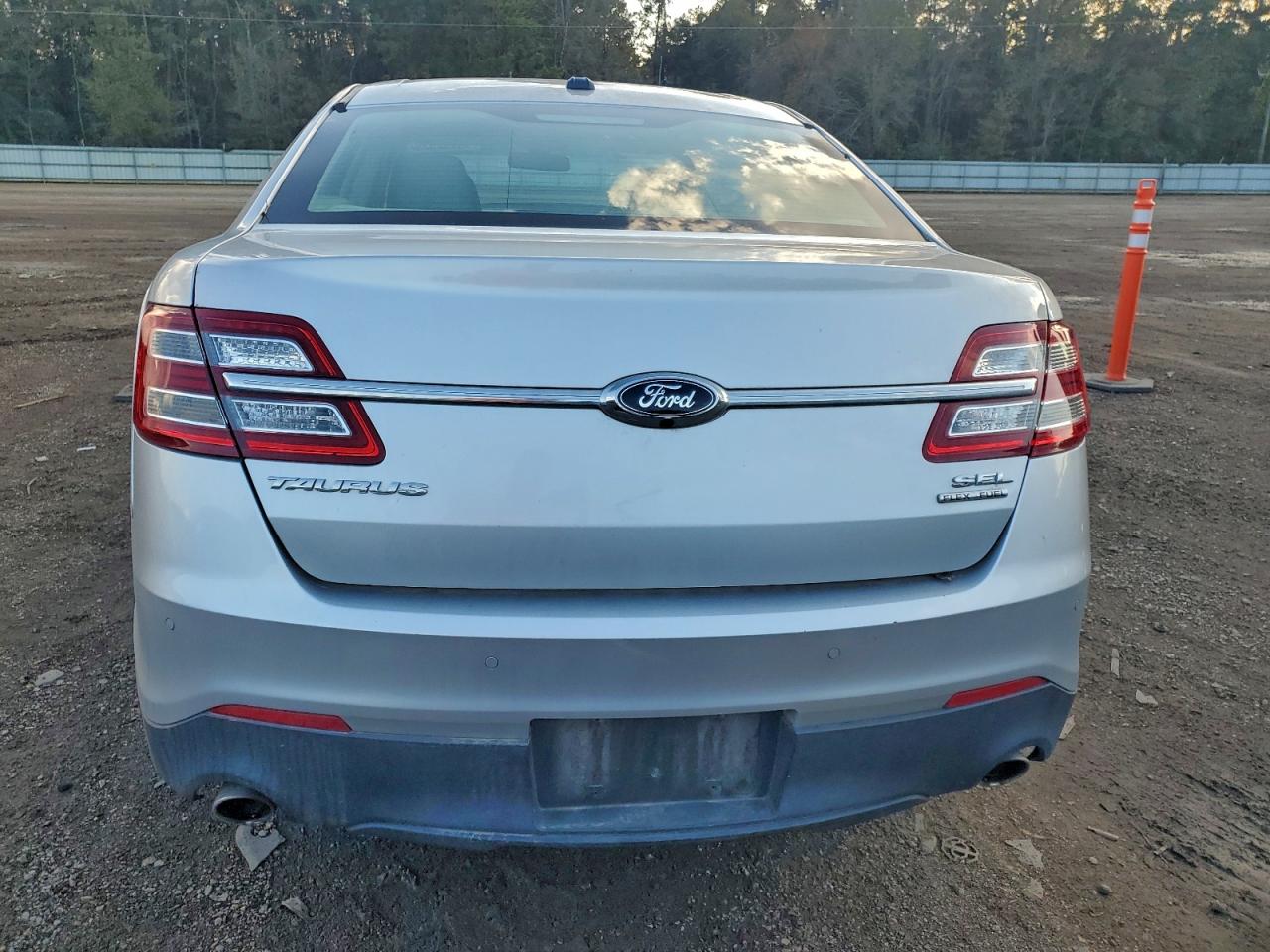 2016 Ford Taurus Sel VIN: 1FAHP2E83GG156937 Lot: 94222525