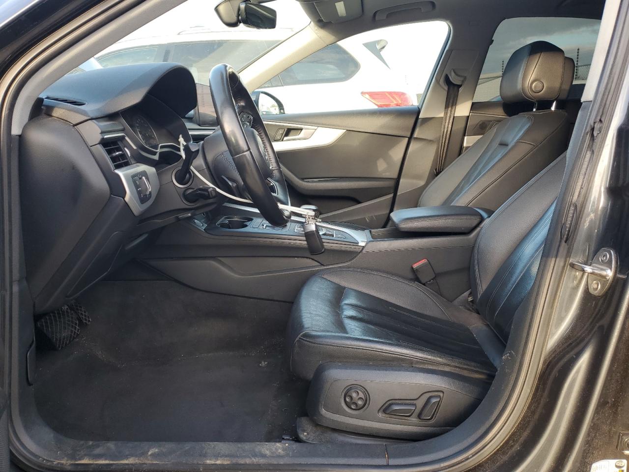 2017 Audi A4 Premium VIN: WAUGNAF48HN014403 Lot: 93556075