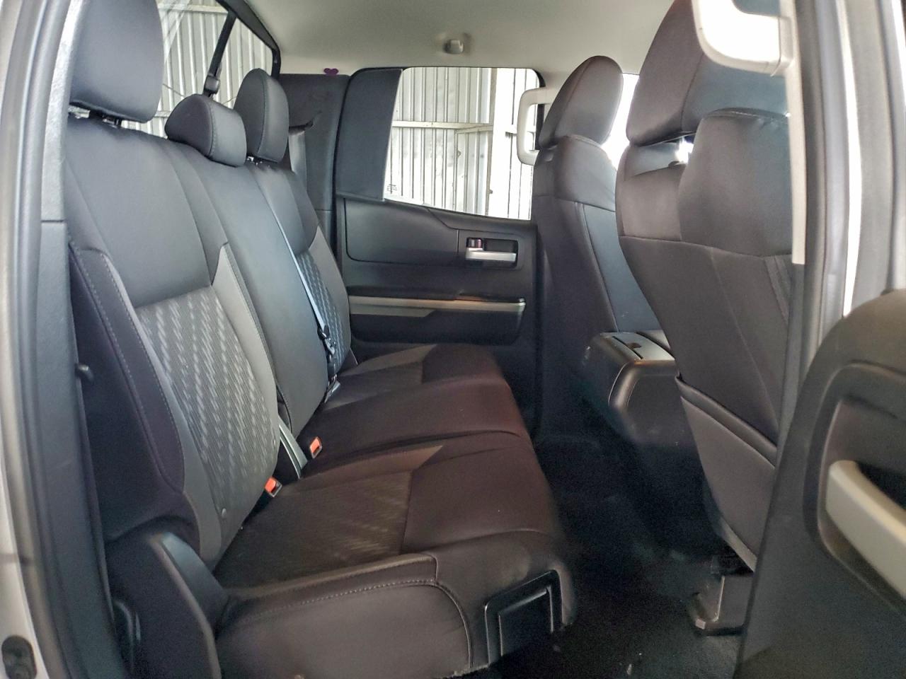 2018 Toyota Tundra Double Cab Sr VIN: 5TFUY5F14JX775949 Lot: 94119425