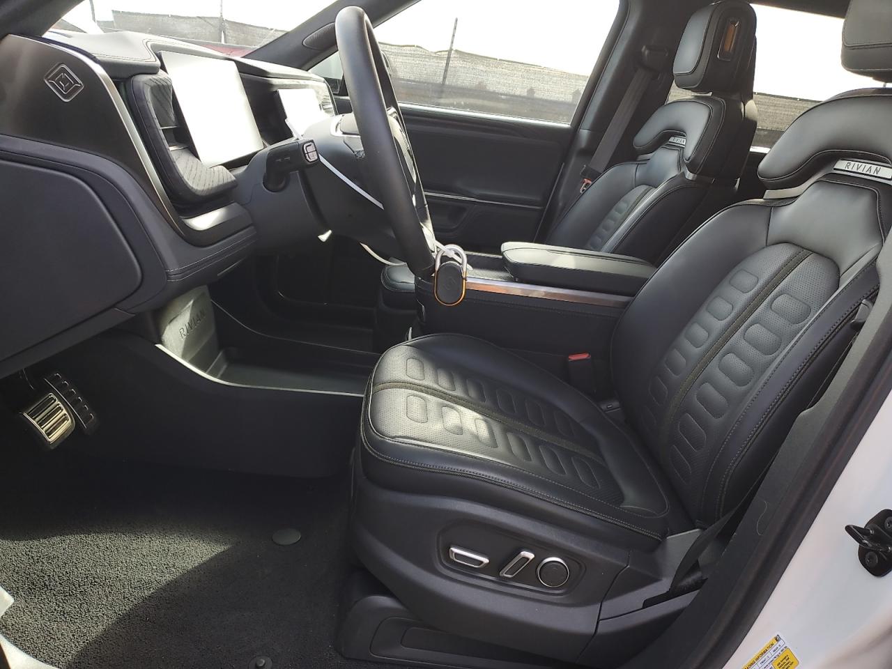 2024 Rivian R1S Adventure VIN: 7PDSGABA6RN041483 Lot: 92080525