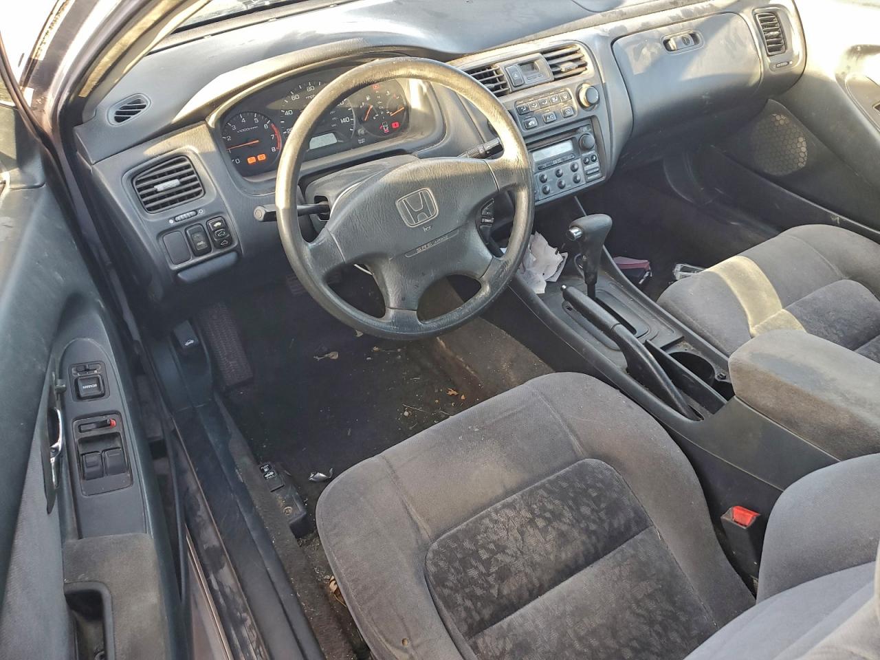 2000 Honda Accord Ex VIN: 1HGCG3253YA016817 Lot: 94083765