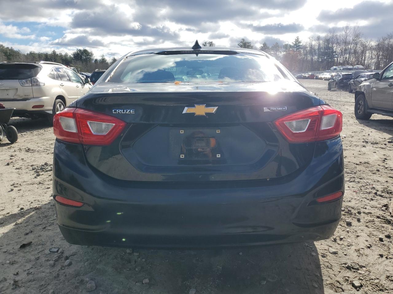 2017 Chevrolet Cruze Premier VIN: 1G1BF5SM7H7243207 Lot: 92846175