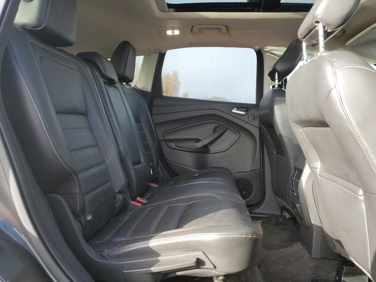 2018 Ford Escape Titanium VIN: 1FMCU9J91JUD37916 Lot: 92149405