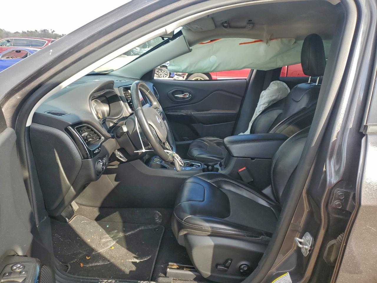 2019 Jeep Cherokee Latitude Plus VIN: 1C4PJLLB0KD411856 Lot: 93311755