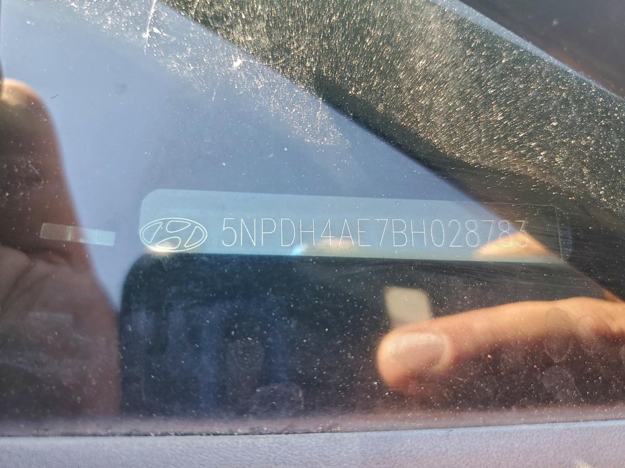 2011 Hyundai Elantra Gls VIN: 5NPDH4AE7BH028783 Lot: 94119605