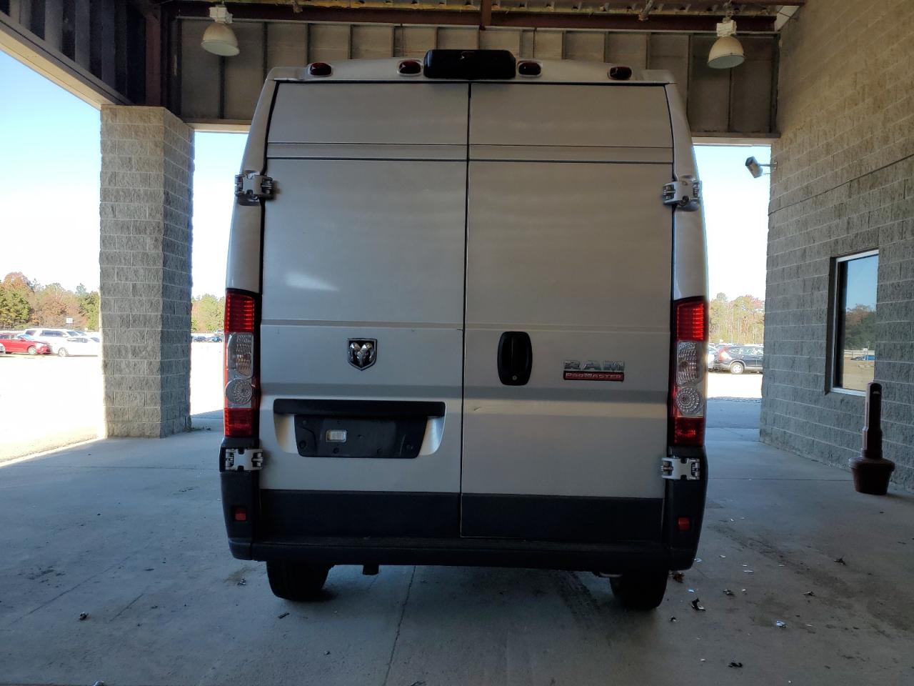 2017 Ram Promaster 2500 2500 High VIN: 3C6TRVDG7HE537806 Lot: 95221815