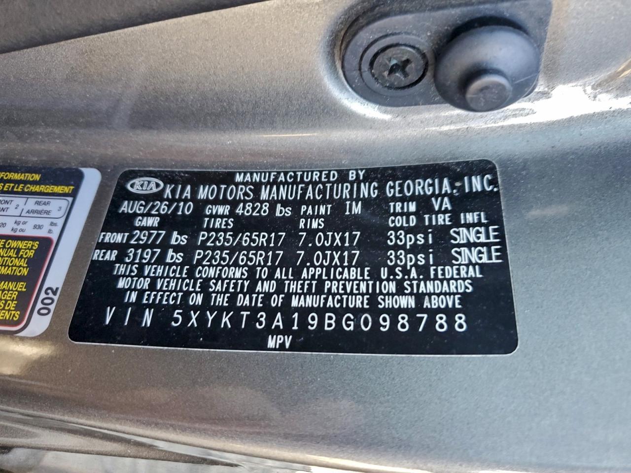 2011 Kia Sorento Base VIN: 5XYKT3A19BG098788 Lot: 94053135