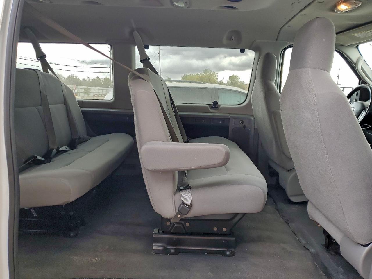 2011 Ford Econoline E350 Super Duty Wagon VIN: 1FBNE3BL7BDA58820 Lot: 91743495