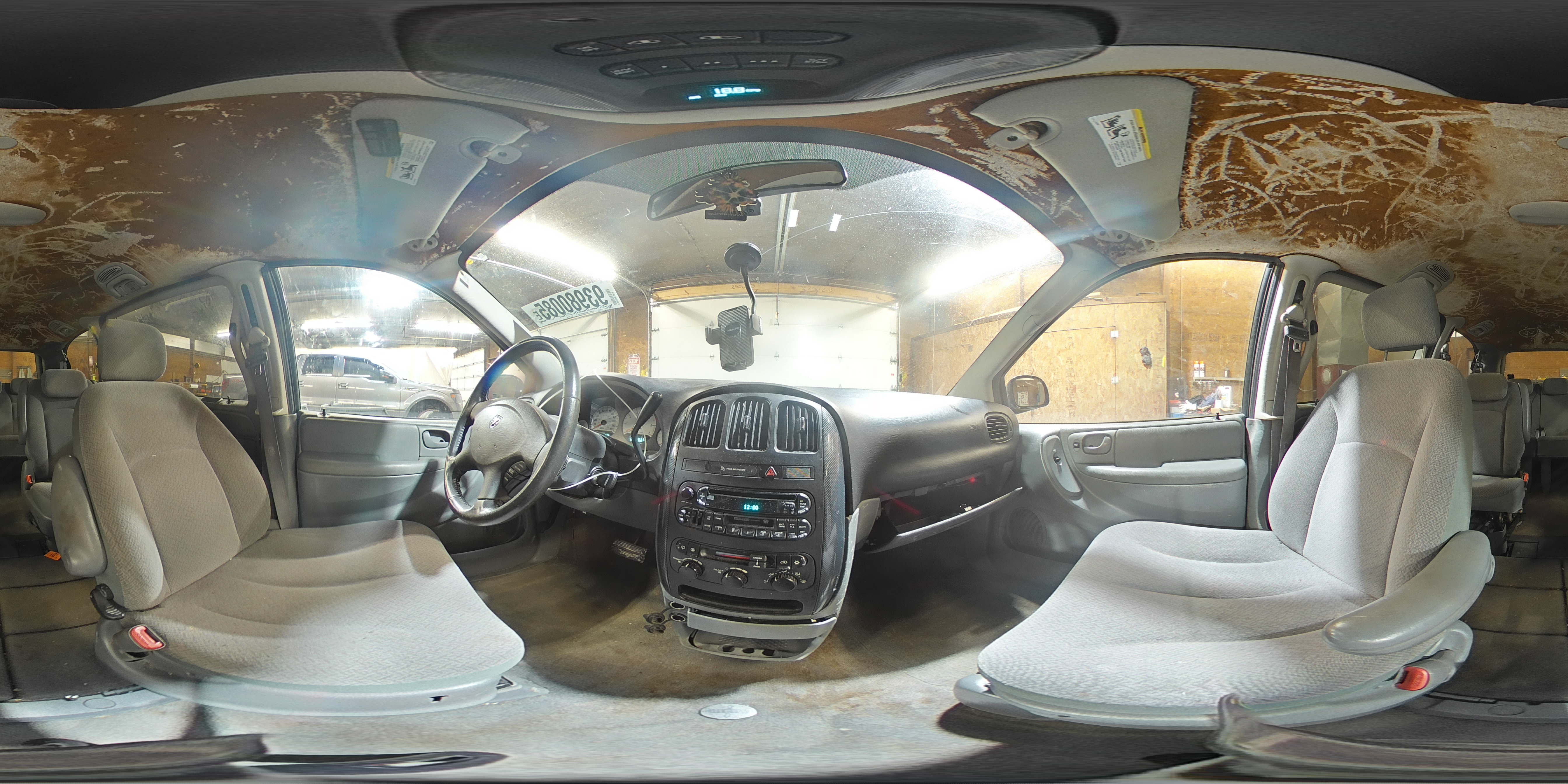 2007 Dodge Grand Caravan Sxt VIN: 2D4GP44L27R104756 Lot: 93980085