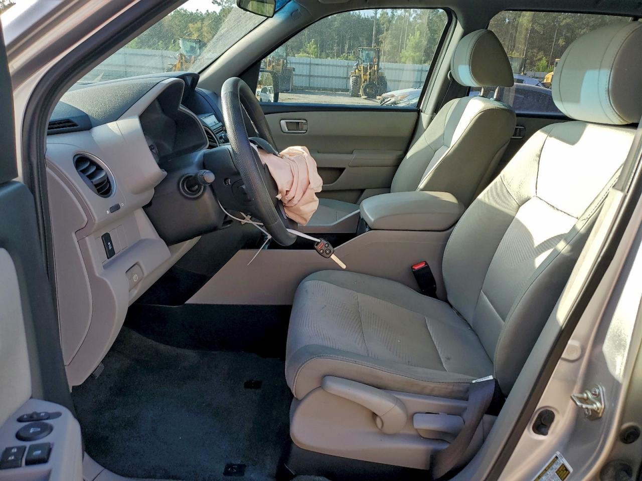 2015 Honda Pilot Lx VIN: 5FNYF3H22FB008958 Lot: 94522895