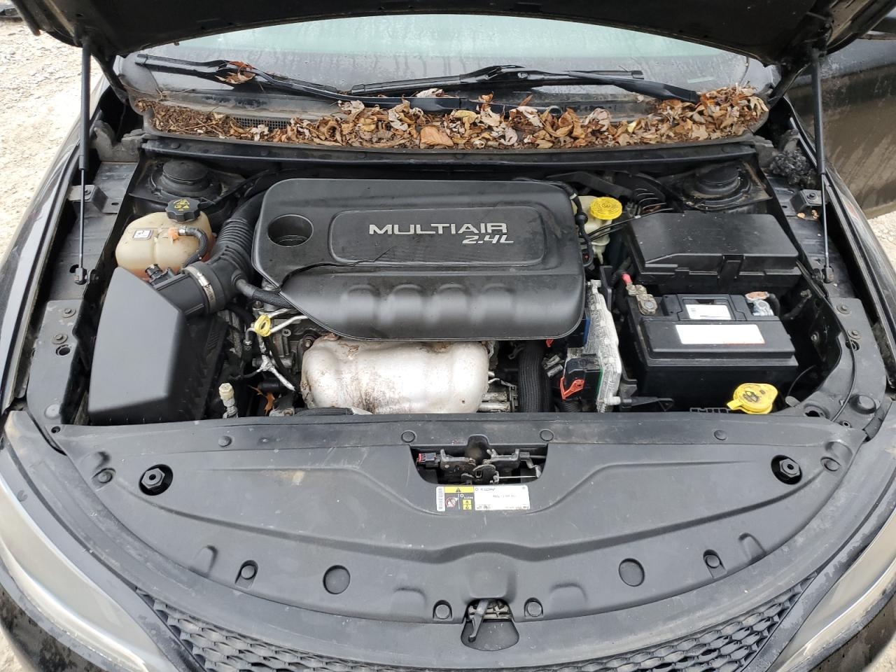 2015 Chrysler 200 S VIN: 1C3CCCBB2FN647097 Lot: 93500395