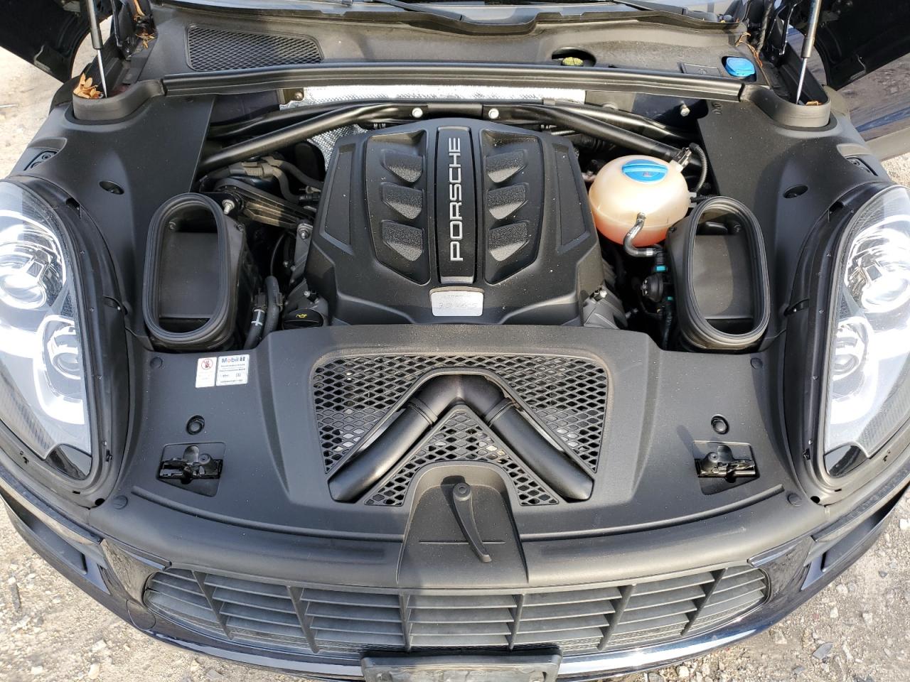 2017 Porsche Macan S VIN: WP1AB2A50HLB15503 Lot: 92924445