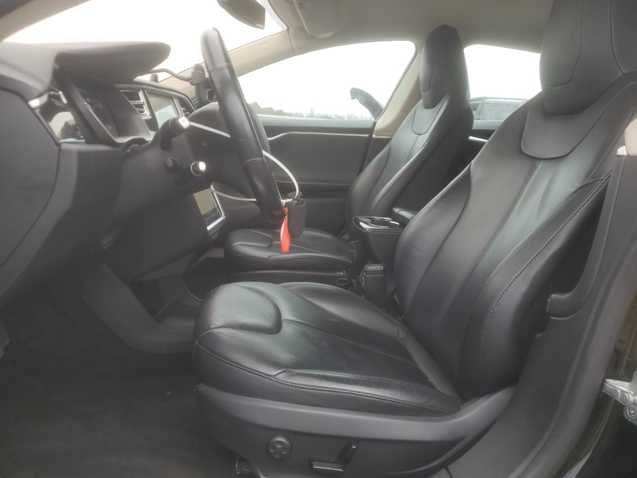 2015 Tesla Model S 60 VIN: 5YJSA1S17FFP74256 Lot: 93701405