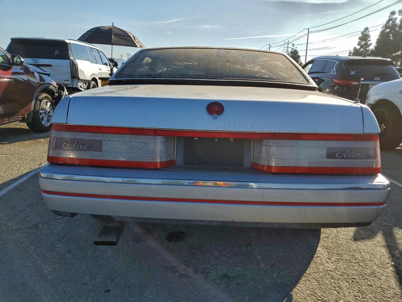 1989 Cadillac Allante VIN: 1G6VR3188KU101786 Lot: 93712285
