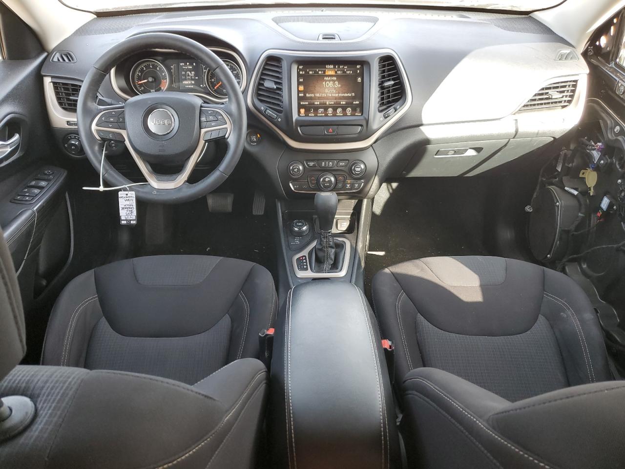 2015 Jeep Cherokee Latitude VIN: 1C4PJMCS2FW710149 Lot: 91930135