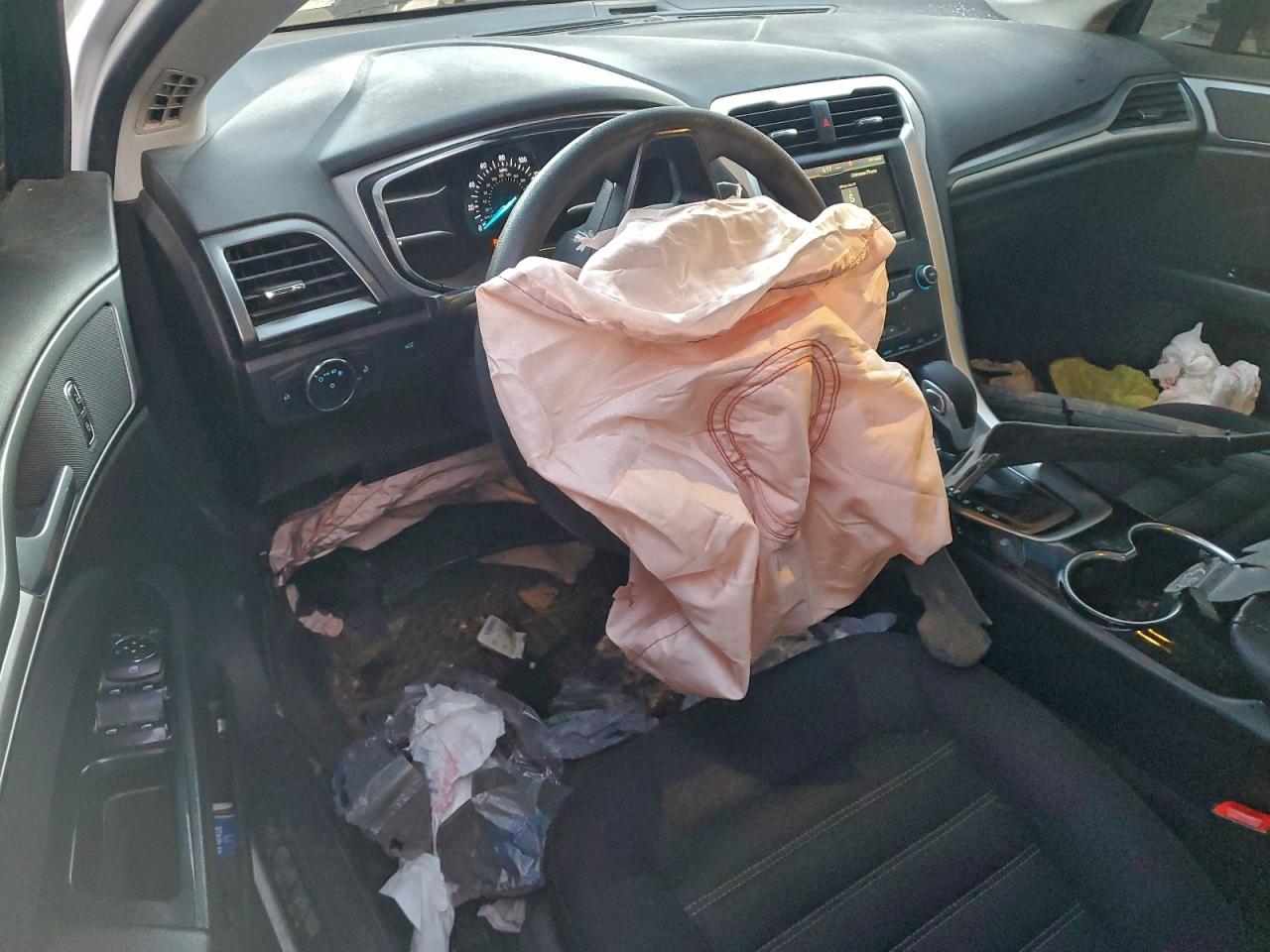 2015 Ford Fusion Se VIN: 3FA6P0H71FR194057 Lot: 94442895