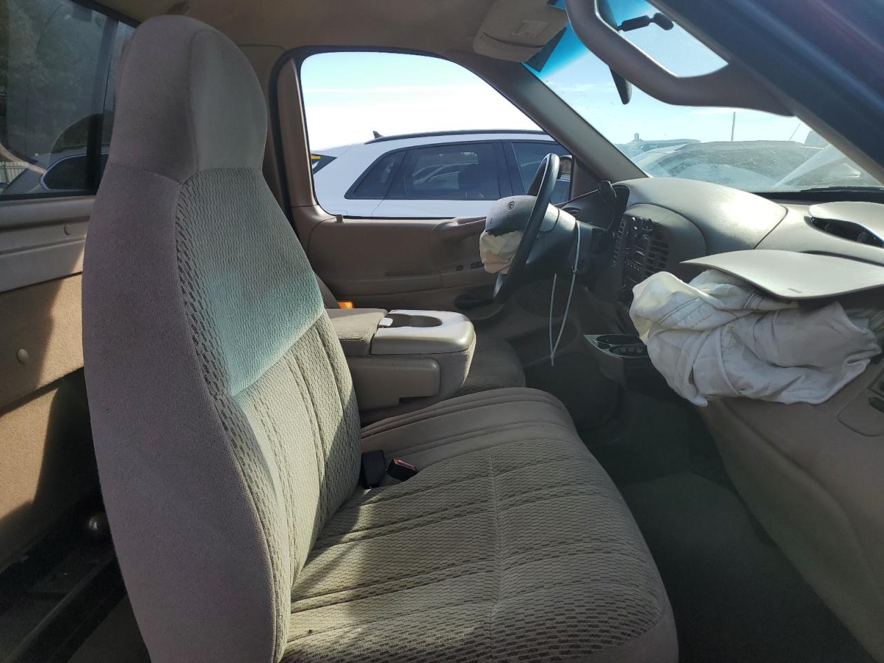 1998 Ford F150 VIN: 2FTZF1760WCA50436 Lot: 92739995