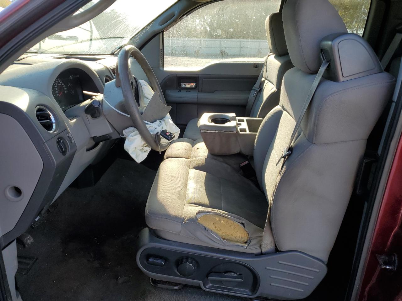 2006 Ford F150 VIN: 1FTPX12556NA01777 Lot: 92602105