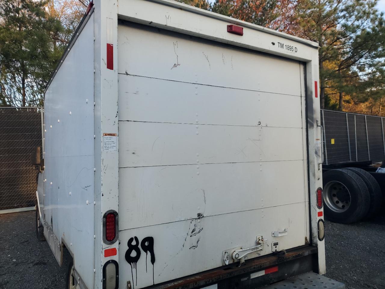 2010 GMC Savana Box Truck VIN: 1GD1G2AAXA1902391 Lot: 91636415