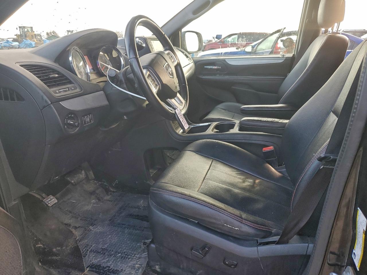 2016 Dodge Grand Caravan R/T VIN: 2C4RDGEG9GR324106 Lot: 93705315