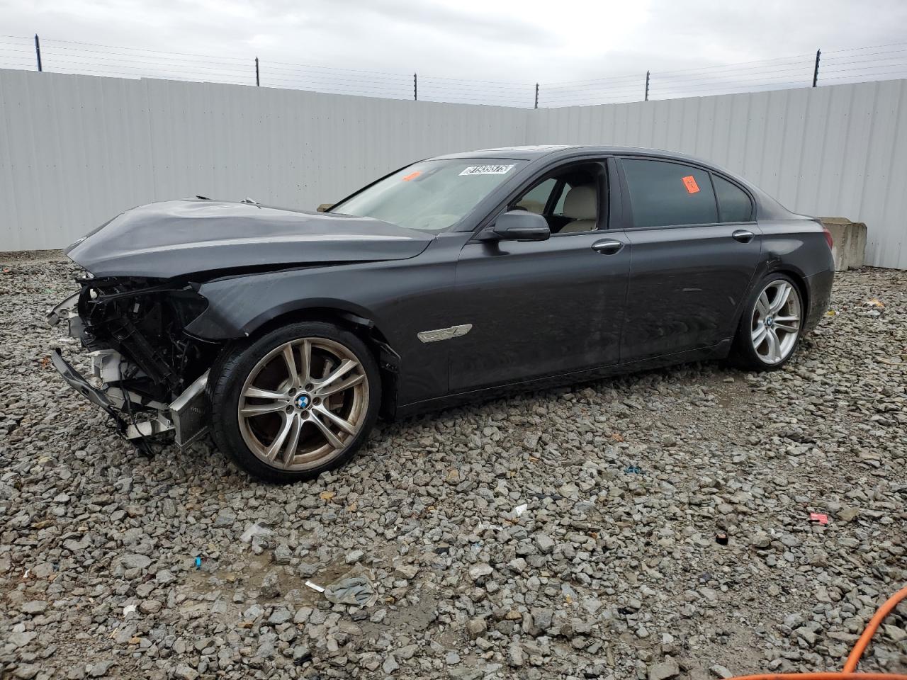 Фото: WBAYF8C51FD654219