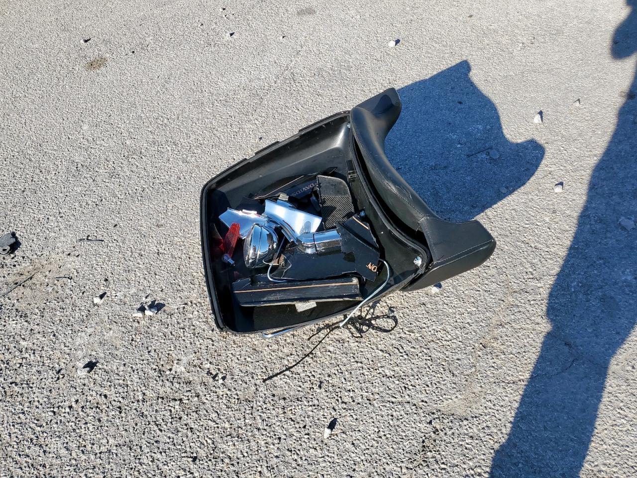 2016 Harley-Davidson Flhtkl Ultra Limited Low VIN: 1HD1KKL18GB636757 Lot: 92087315