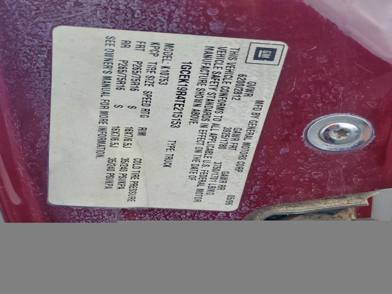 1996 Chevrolet Gmt-400 K1500 VIN: 1GCEK19R4TE215153 Lot: 94537825