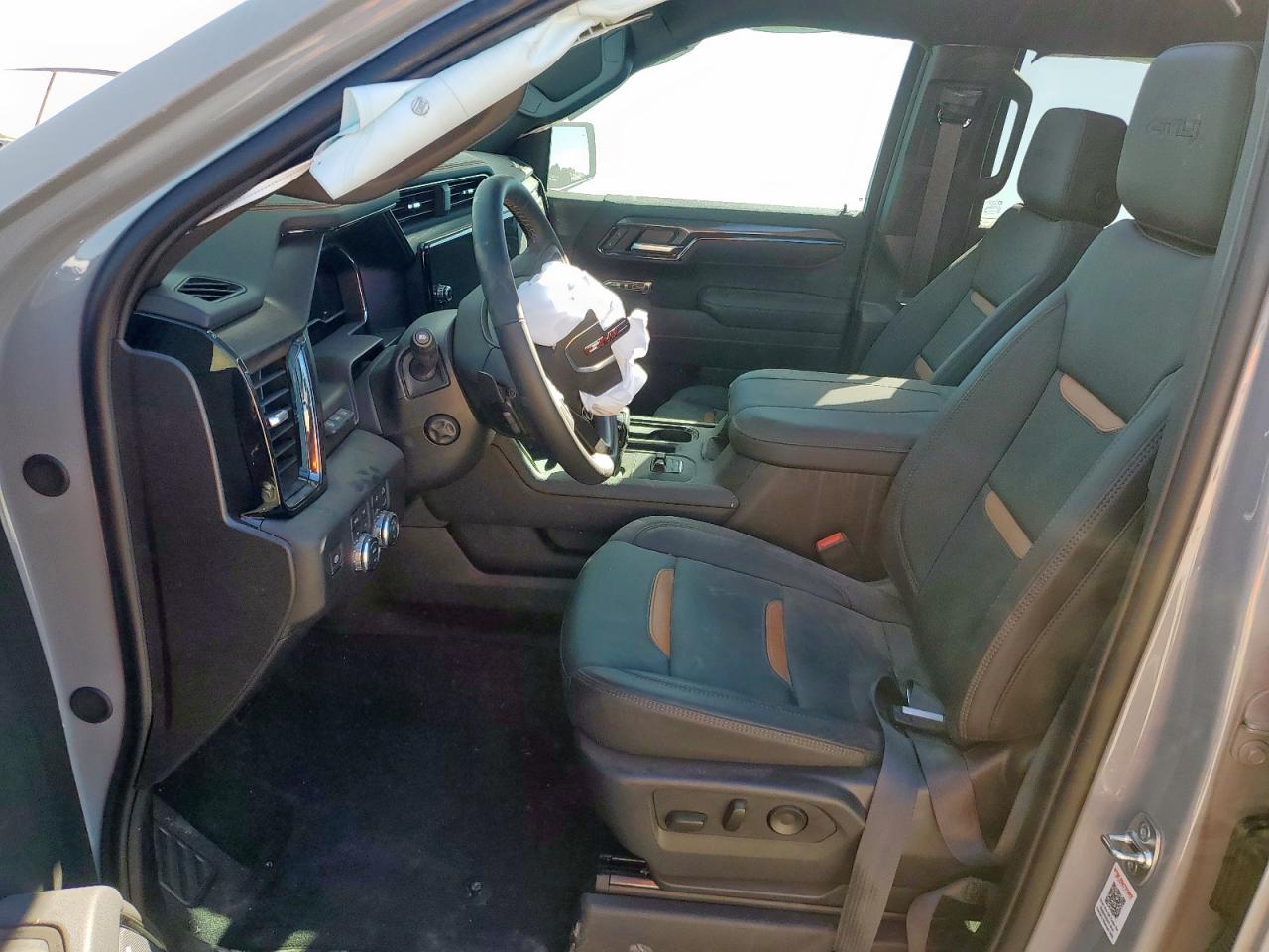 2025 GMC Sierra K1500 At4 VIN: 1GTUUEEL5SZ233733 Lot: 91645945