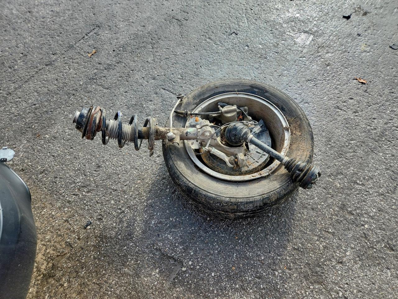 2016 Jeep Cherokee Latitude VIN: 1C4PJLCB5GW292066 Lot: 93861255