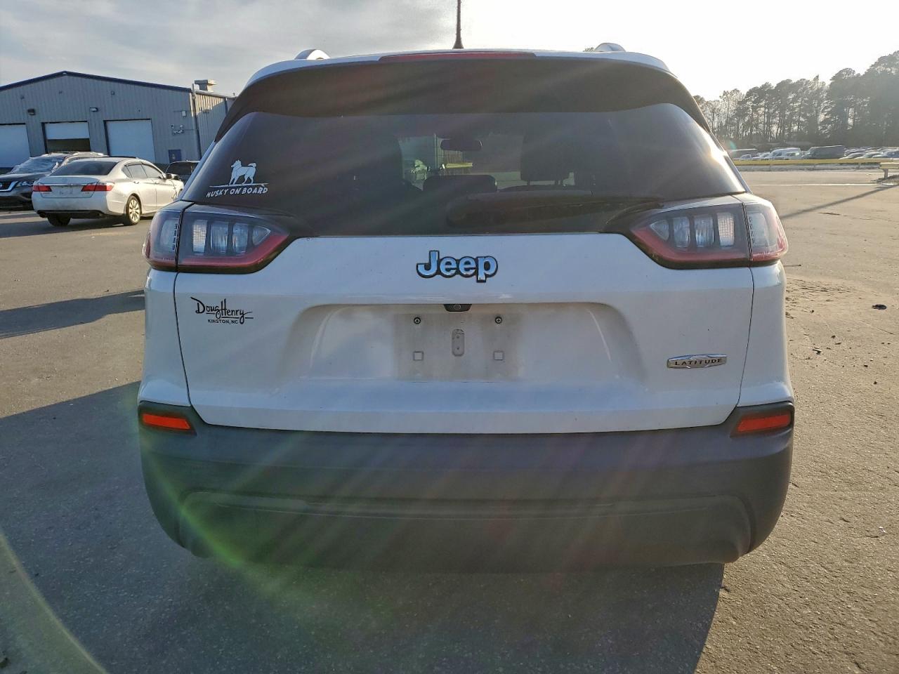 2019 Jeep Cherokee Latitude Plus VIN: 1C4PJLLB4KD202362 Lot: 94079925