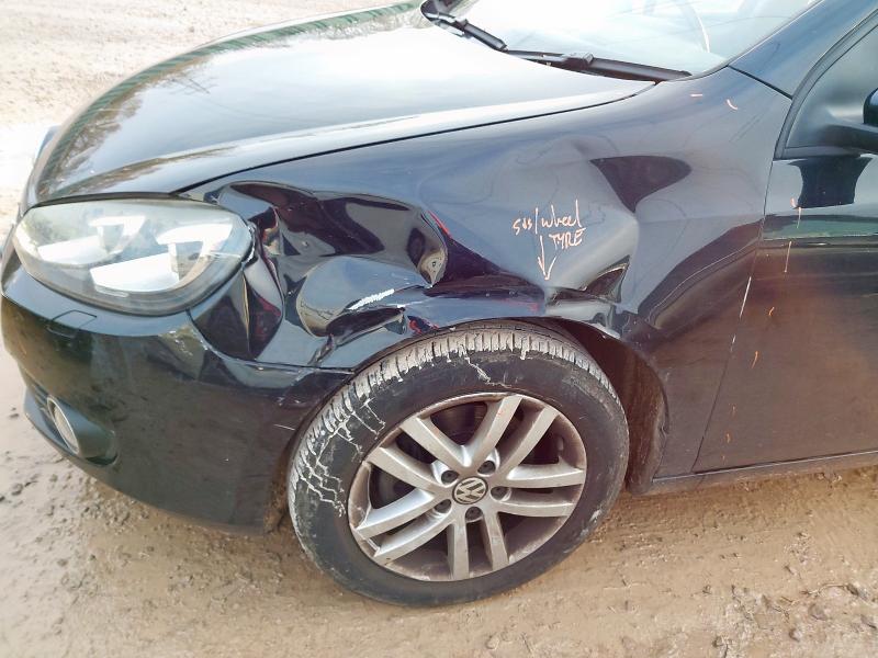 2011 VOLKSWAGEN GOLF SE TSI S-A 