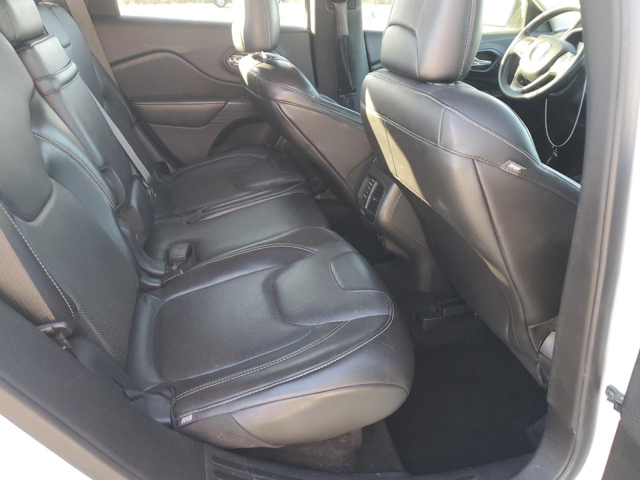 2015 Jeep Cherokee Limited VIN: 1C4PJLDB2FW629256 Lot: 90786495