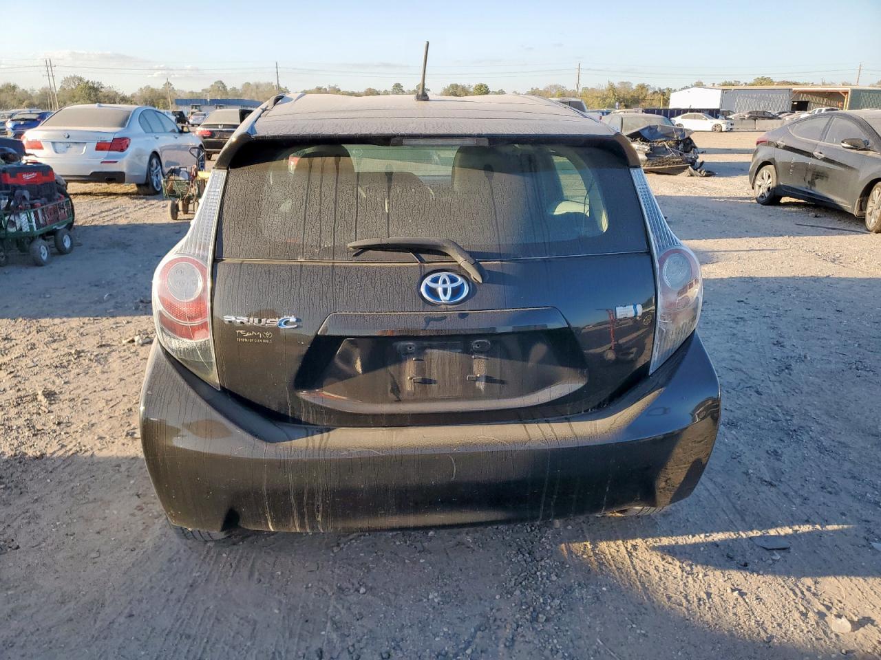 2013 Toyota Prius C VIN: JTDKDTB32D1539242 Lot: 92887255