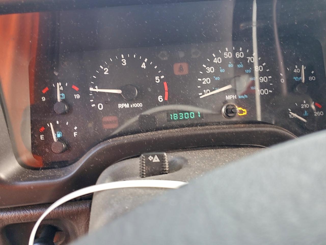 2000 Jeep Wrangler / Tj Se VIN: 1J4FA29P3YP767731 Lot: 94227975