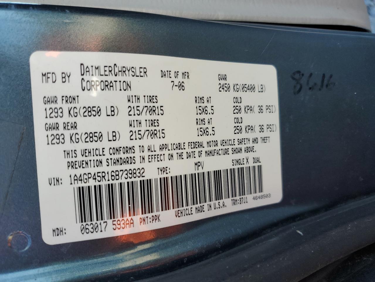 2006 Chrysler Town & Country VIN: 1A4GP45R16B739832 Lot: 92288225