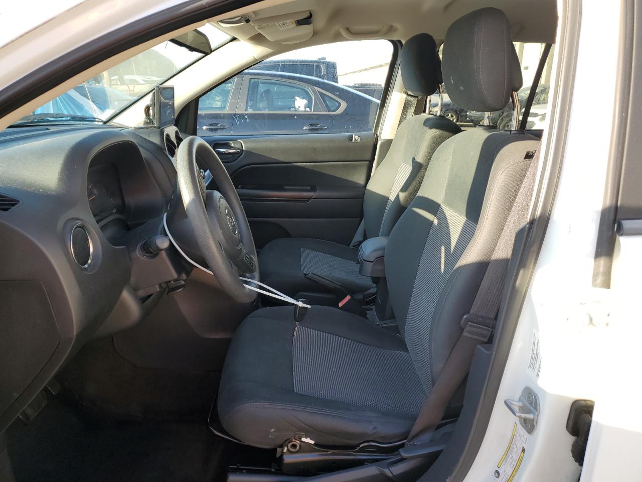 2014 Jeep Compass Sport VIN: 1C4NJCBAXED539042 Lot: 85437115